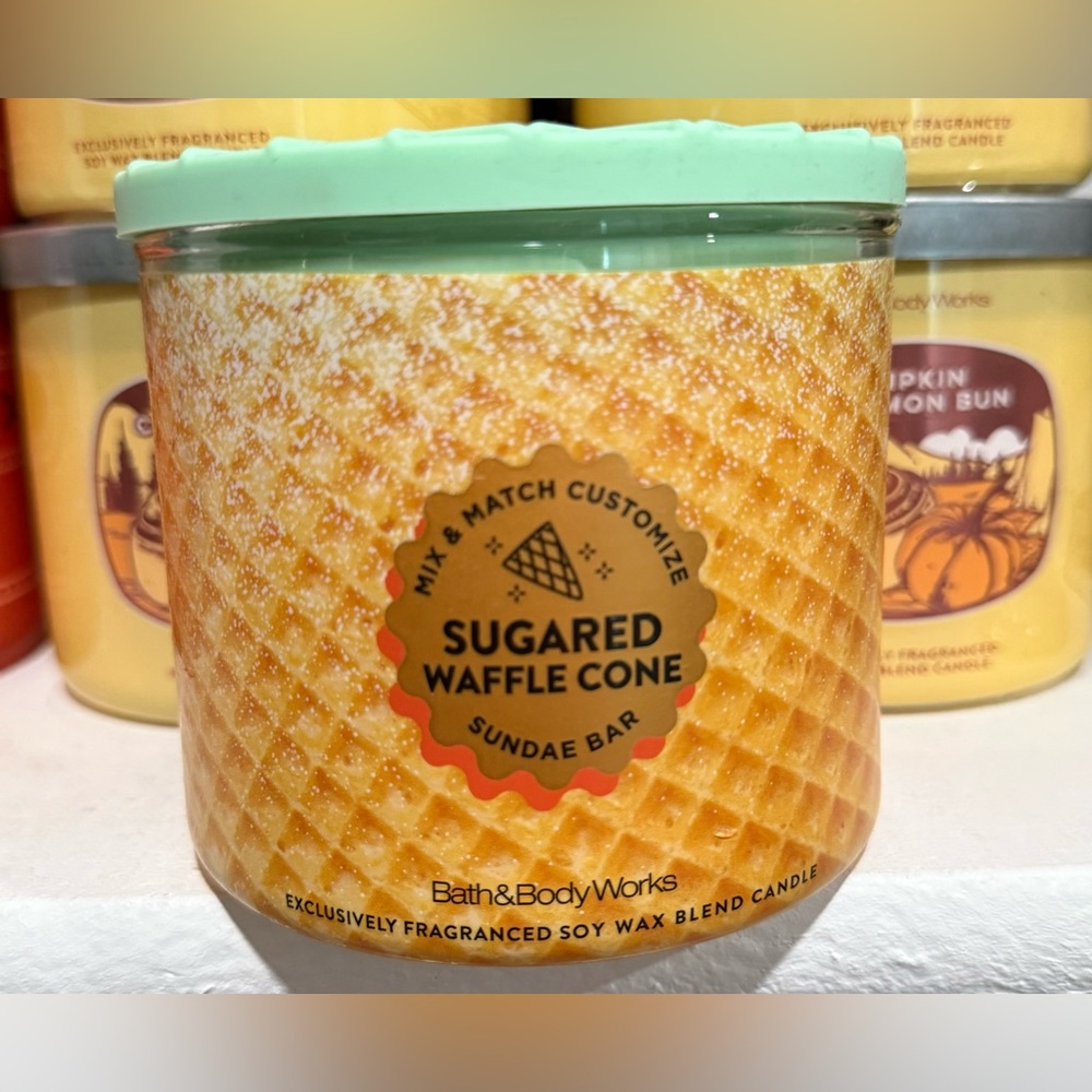Bath & Body Works Sugared Waffle Cone Candle